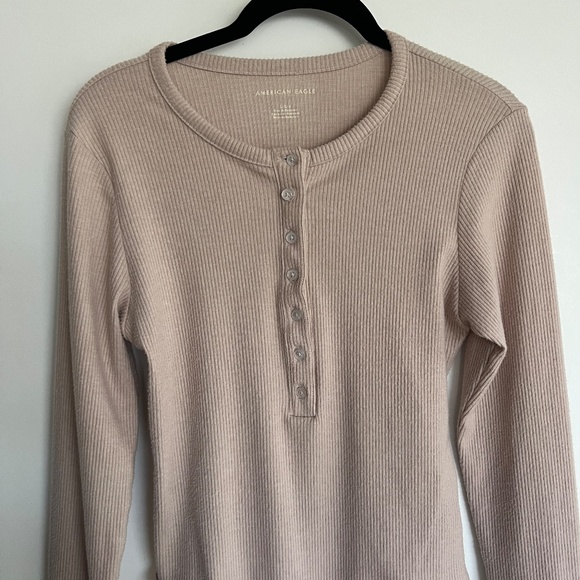 American Eagle Long-Sleeve Henley Bodysuit - Size L - Picture 6 of 7